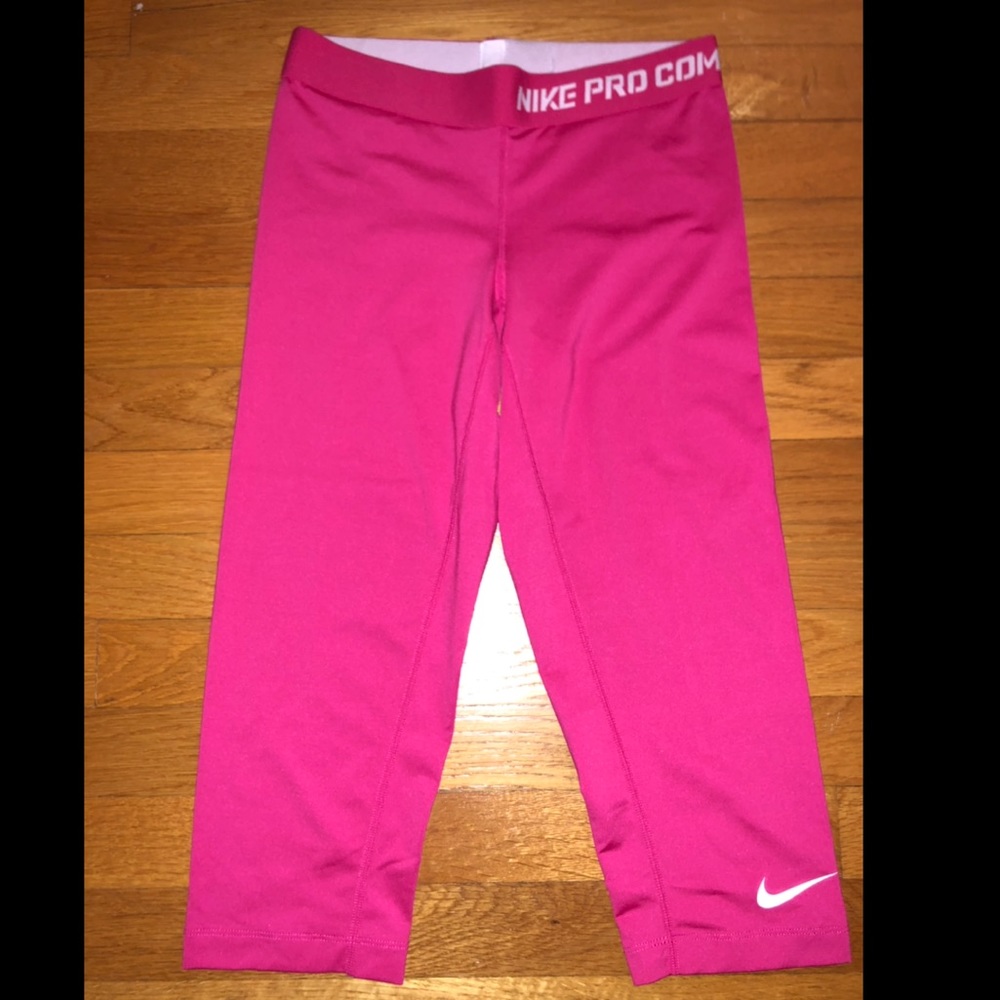 Pink Nike Pro Combat Crop Leggings Size Small